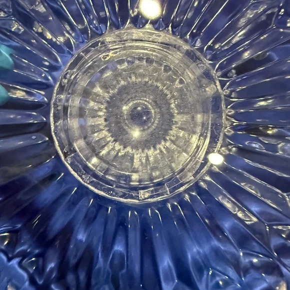 Shannon crystal round footed cake stand - Picture 8 of 10